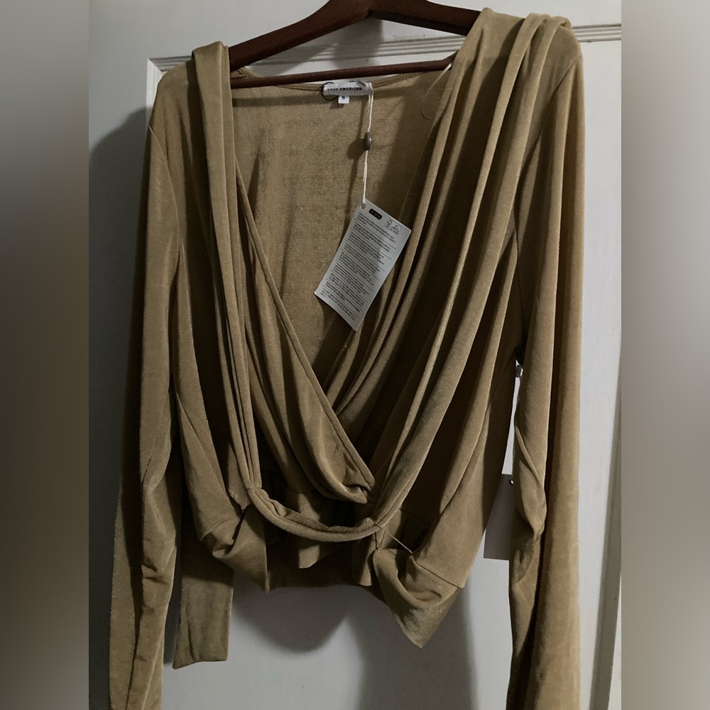 Good American NWT wrap size 5 2XL Gold wrap top